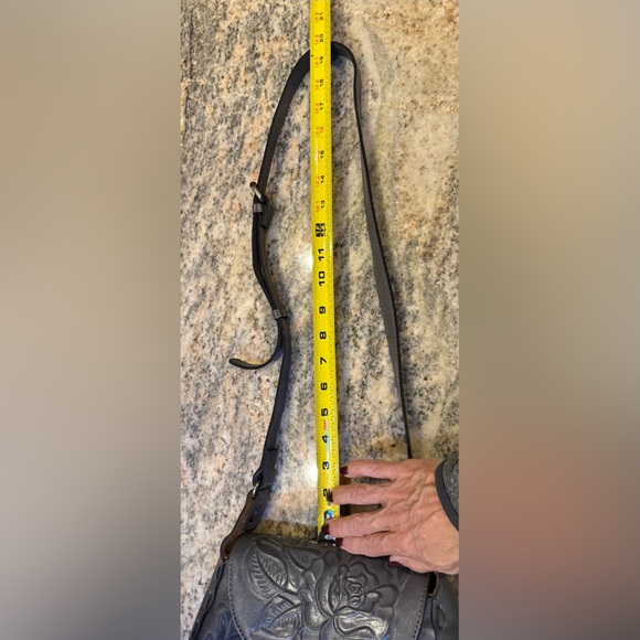 Patricia Nash Rose Tooling Collection Micaela Floral Leather Bag. NWOT - Picture 15 of 15